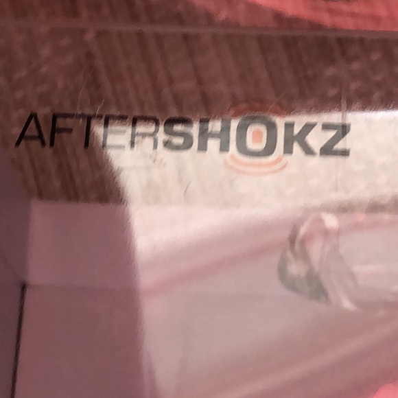 (Aftershocks) wireless Bluetooth headphones, - Picture 13 of 14